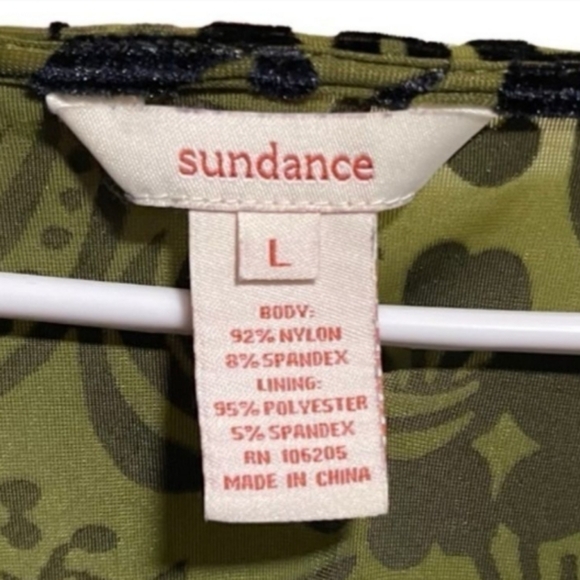 Floral Velvet Blouse (0238) - Picture 4 of 5